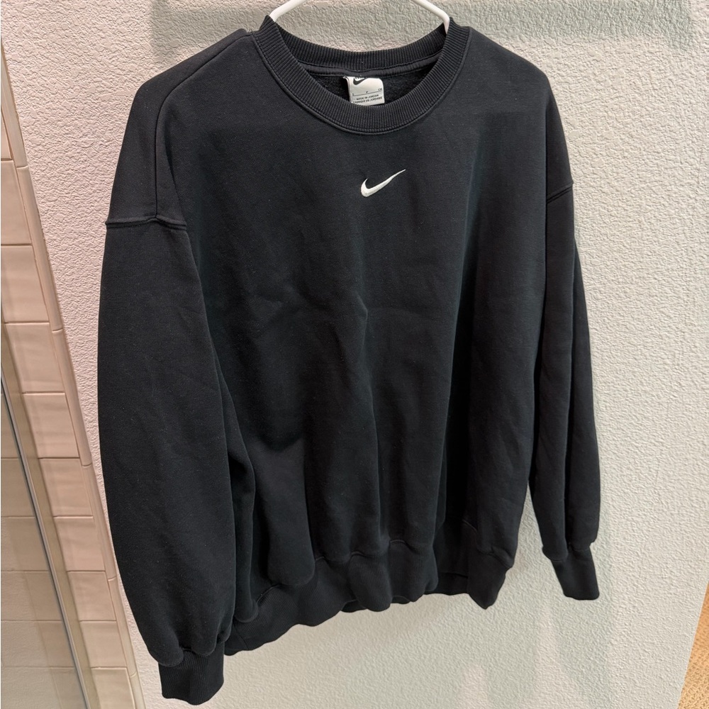 Nike Womens Sweater